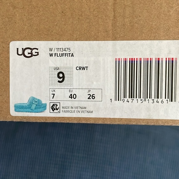 Uggs Fluffita Sz9 - Picture 11 of 11
